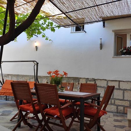 Holiday House Nono Sumartin Zewnętrze zdjęcie